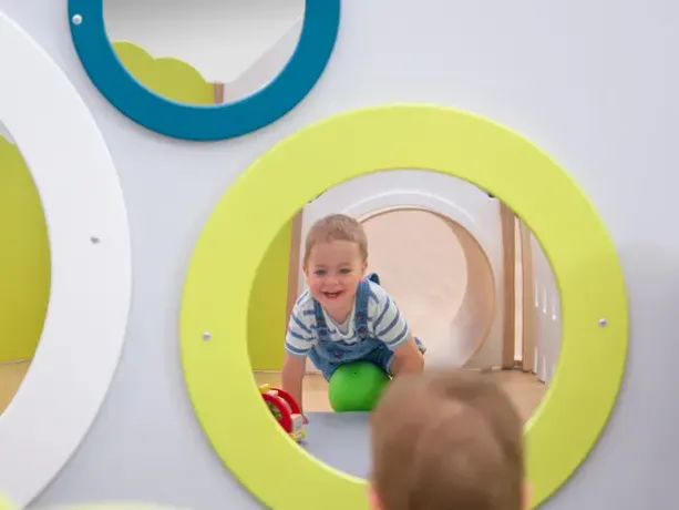 Educasa speil rundt hvit