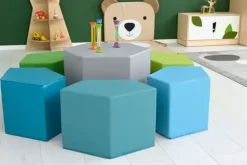 Ludde puffsett med bord