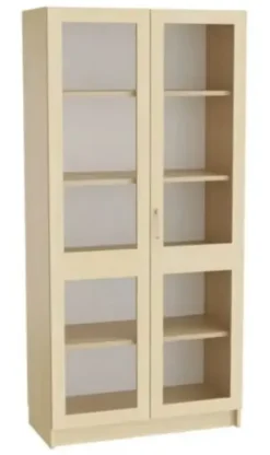 Materialskap med glassdører