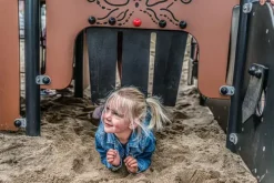Merkurius stort skip i to deler
