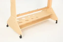 Mobilt staffeli med plexiglass
