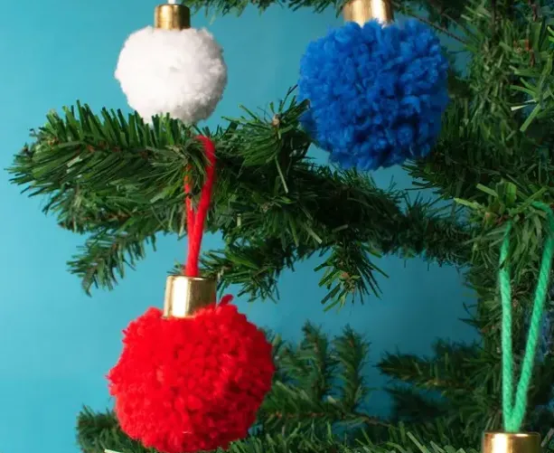 Pomponkuler til juletre - idépakke
