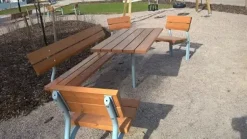 Scandinavia parkbenk med rygg